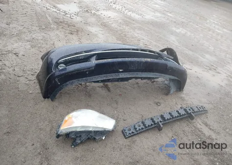 2011 Chrysler Town & Country Touring from USA, damaged, VIN 2A4RR5DG2BR607408